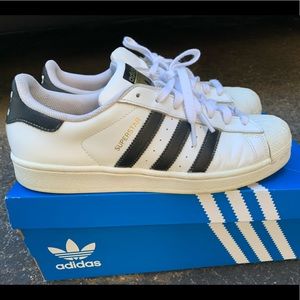 Adidas Superstar Sneakers